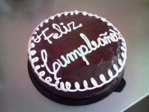 torta feliz cumpleaños Torta Rustico de Chocolate